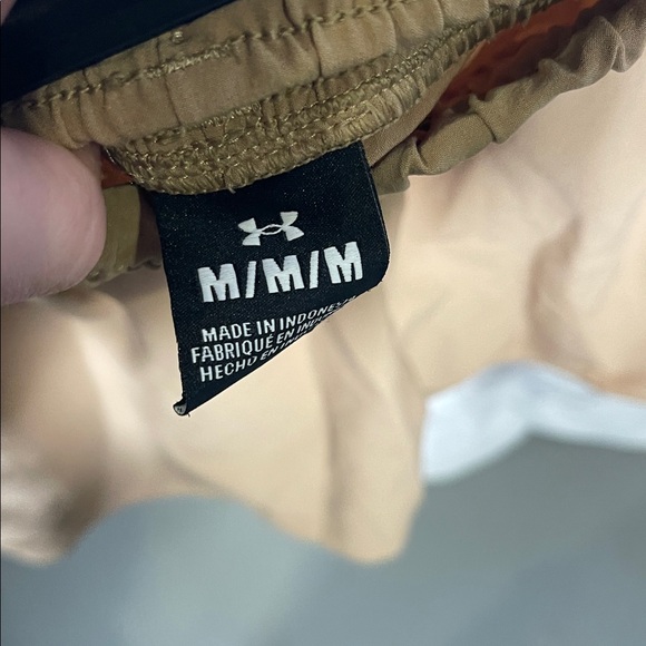 UNDER ARMOUR WOMENS VANISH SHORTS TAN MEDIUM - Picture 4 of 6